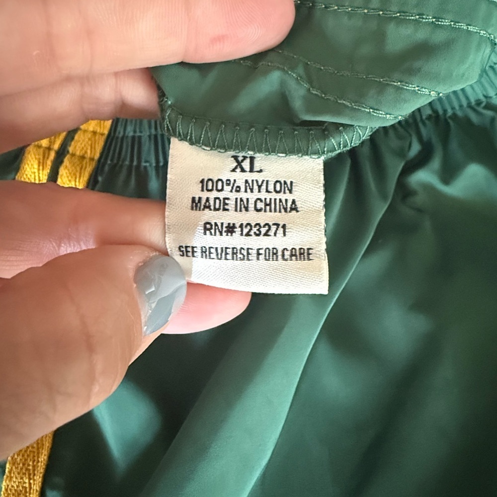 Vine and Valley shorts • NWOT • Men’s size XL - Picture 5 of 7